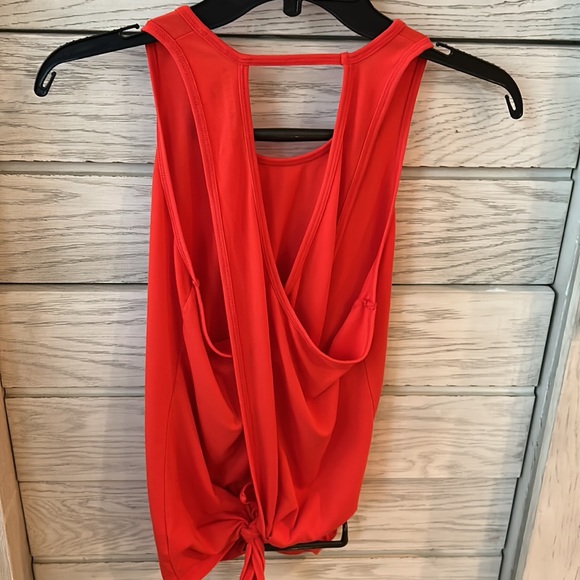 Athleta Tie Back Top Size XS - Picture 3 of 3